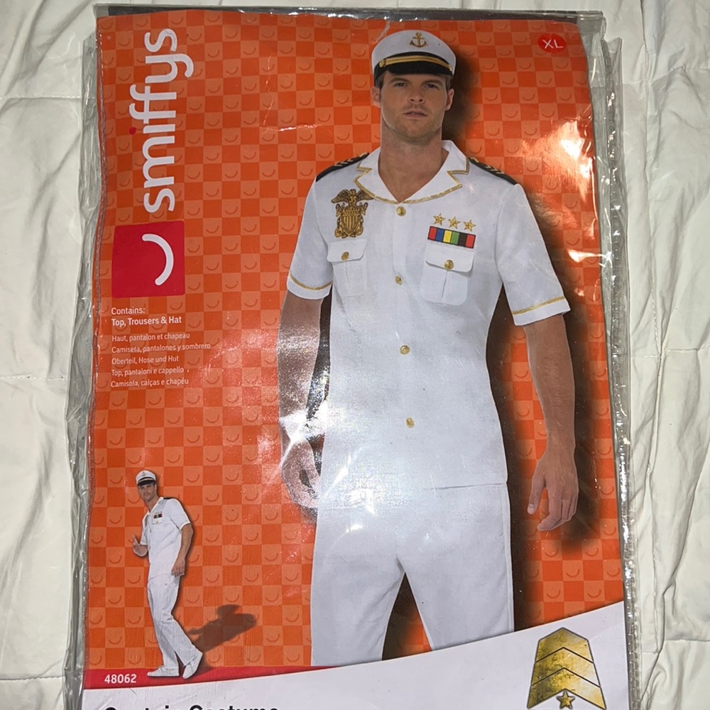 Sniffys captain costume